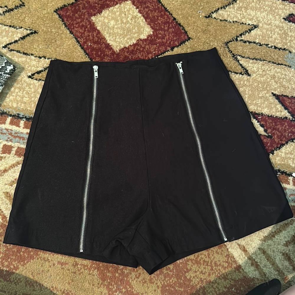 Black high waisted fancy shorts